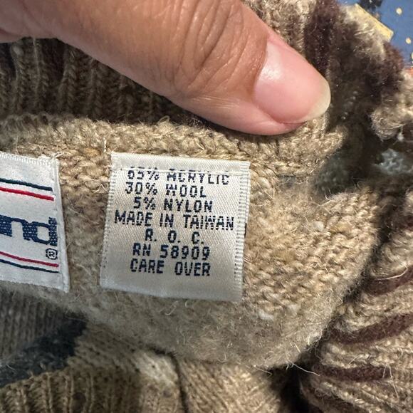 Vintage Westbound Wool Blend Brown Tan Tasseled Sweater Vest  Boho Western Charm - Picture 8 of 8